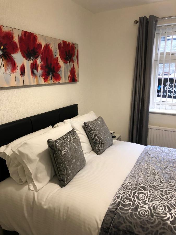 The Bell Hotel Newtown  Zewnętrze zdjęcie